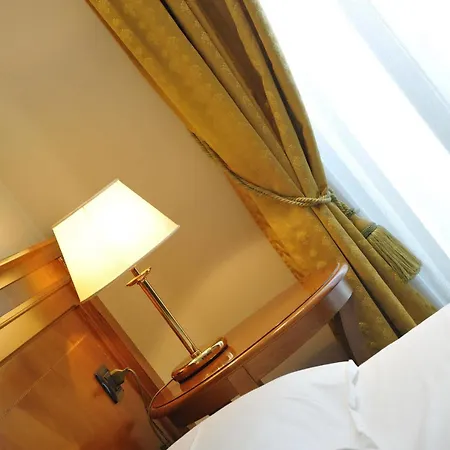 Eden Hotel 3*